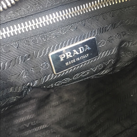 🌺 AUTHENTIC prada leather bag🌺 - Picture 13 of 14